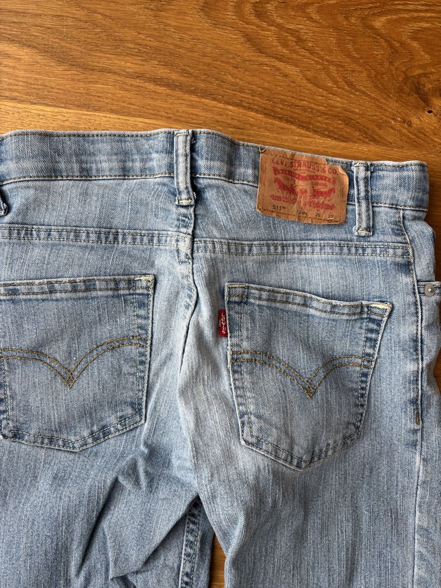 Levi's Jeans: Levi’s Jeans hellblau Größe 12 – Nuovo (secondo la descrizione) da Thalwil venduto da ver_j2lw 5