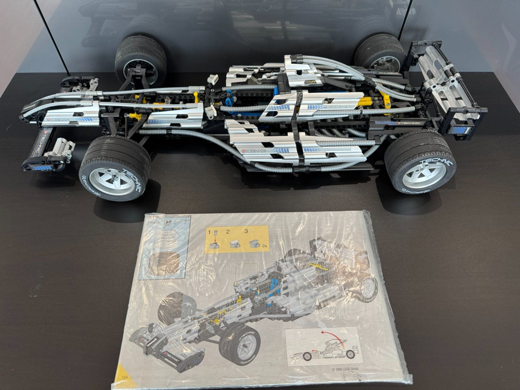 Lego Baukästen: Lego F1 8458-1 Silver Champion – Gebraucht aus Wald ZH von VSHarper2004 1