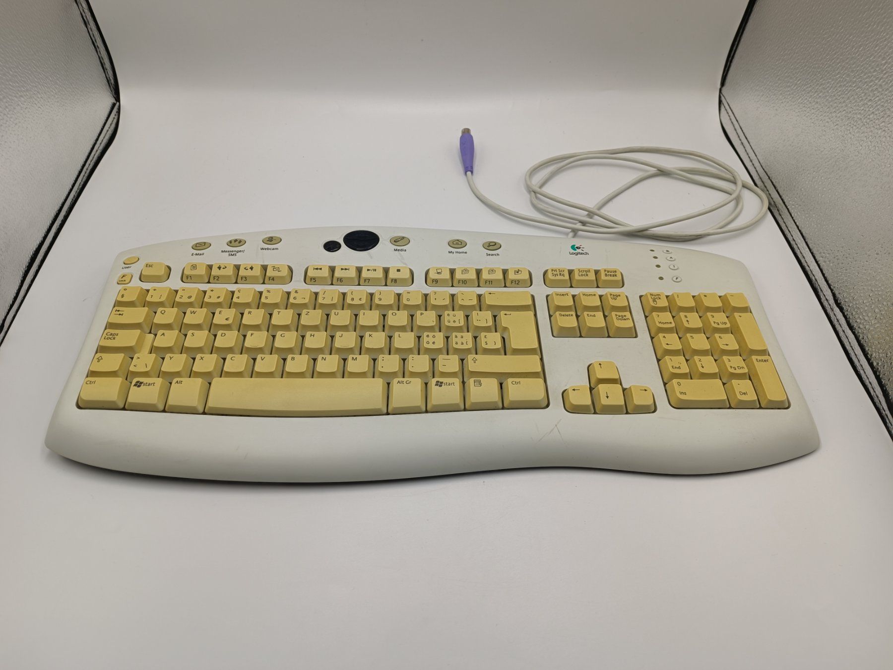 Logitech Tastiere: Logitech Y-SR34 Tastatur – Usato da Schlieren venduto da 2nd-Life
