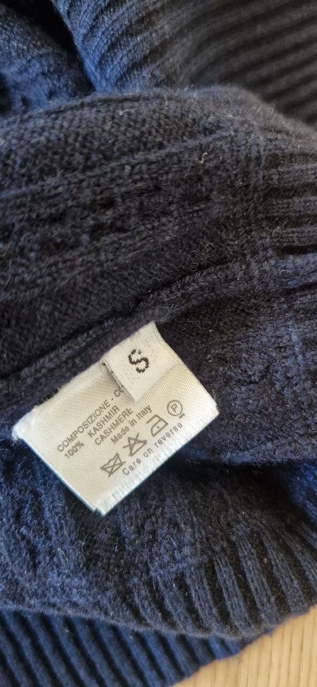 Saint Laurent Pulls & Sweat-shirts: Pull Yves Saint Laurent  – D'occasion à Lausanne par juliusca 4