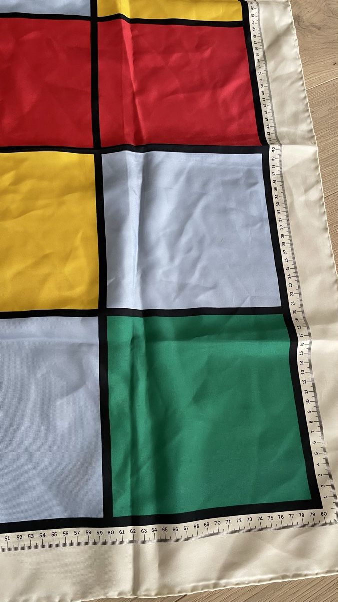 Ensoie Foulards, Tücher & Schals: Foulard en soie Castelbajac – Gebraucht aus Satigny von Pauline_1987 3