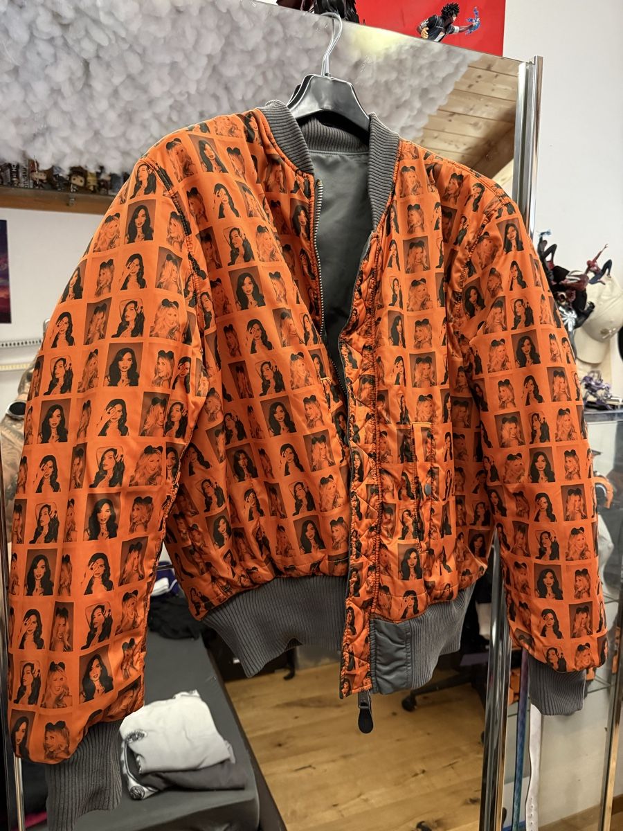 Alpha Industries Jacken: PLAYBOY X ALPHA INDUSTRIES REVERSIBLE MA-1 FLIGHT JACKET – Gebraucht aus Domat/Ems von kik_8btw 1