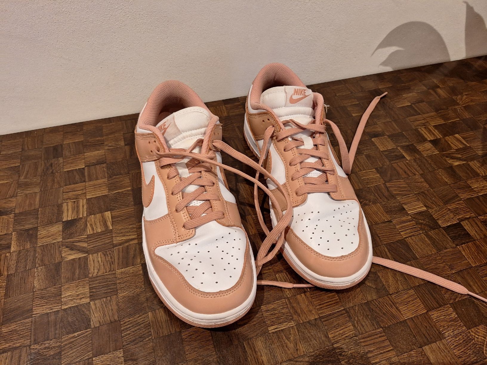 Nike Scarpe da donna: Nike Schuhe Gr. 40,5 – Nuovo (secondo la descrizione) da Bauma venduto da SteffiMue