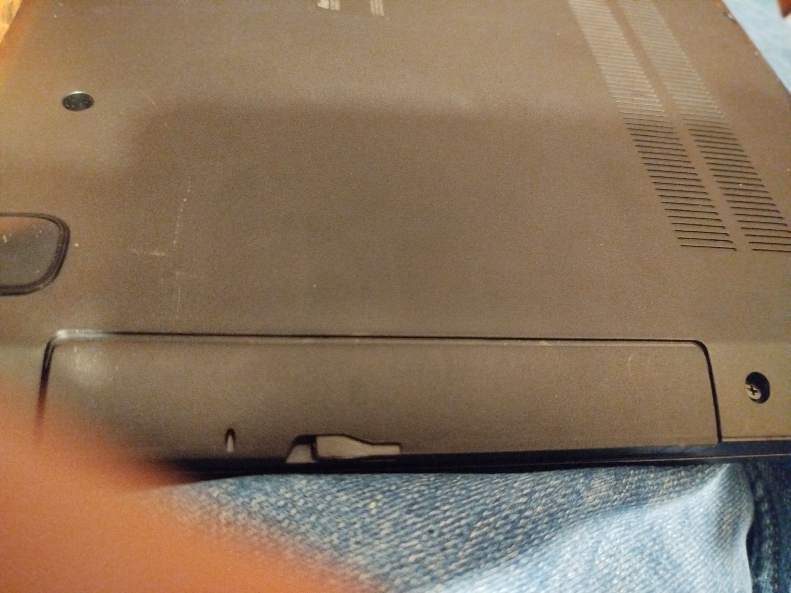 Lenovo Portables: Lenovo Laptop – D'occasion à Unterägeri par Helveti 3