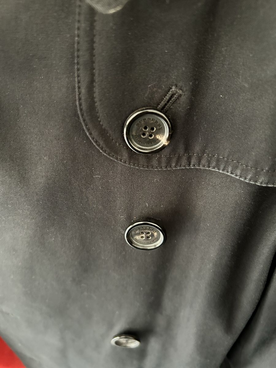 Burberry Mäntel: Trench Burberry noir – Gebraucht aus Lully VD von Garance040 4