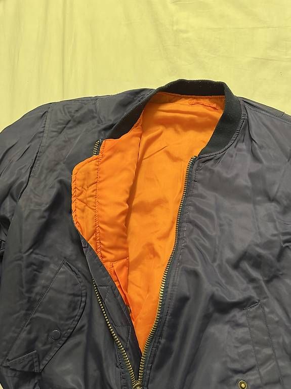 Jacken: Bomber Jacke – Gebraucht aus Zürich von reg91 1