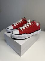Maison Mihara Red White EU 43