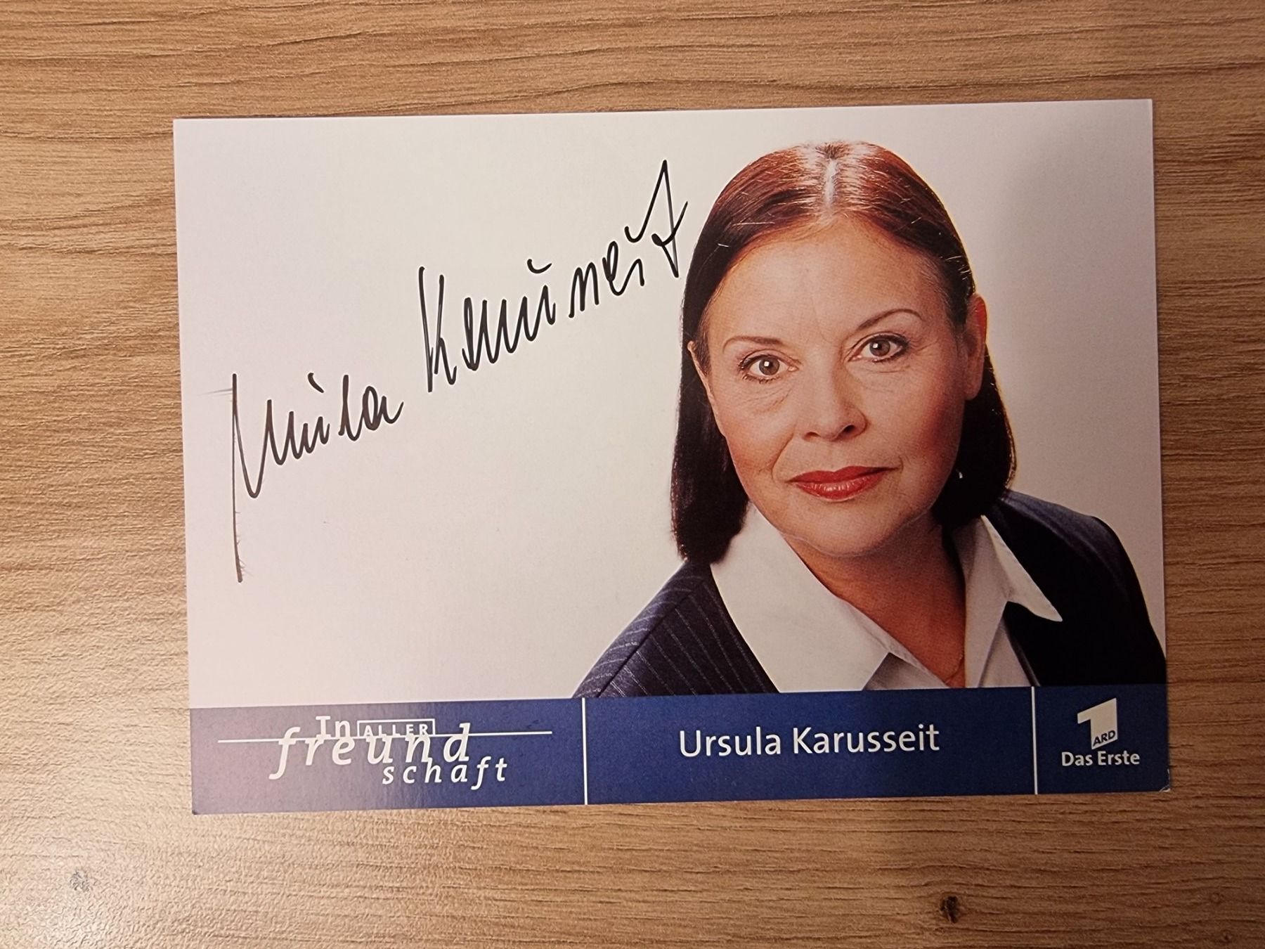 Autografi: Ursula Karusseit Originalautogramm "In aller Freundschaft" – Usato da Winterthur venduto da Christinakim