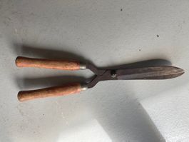 Alte grosse antike Gartenschere, Heckenschere