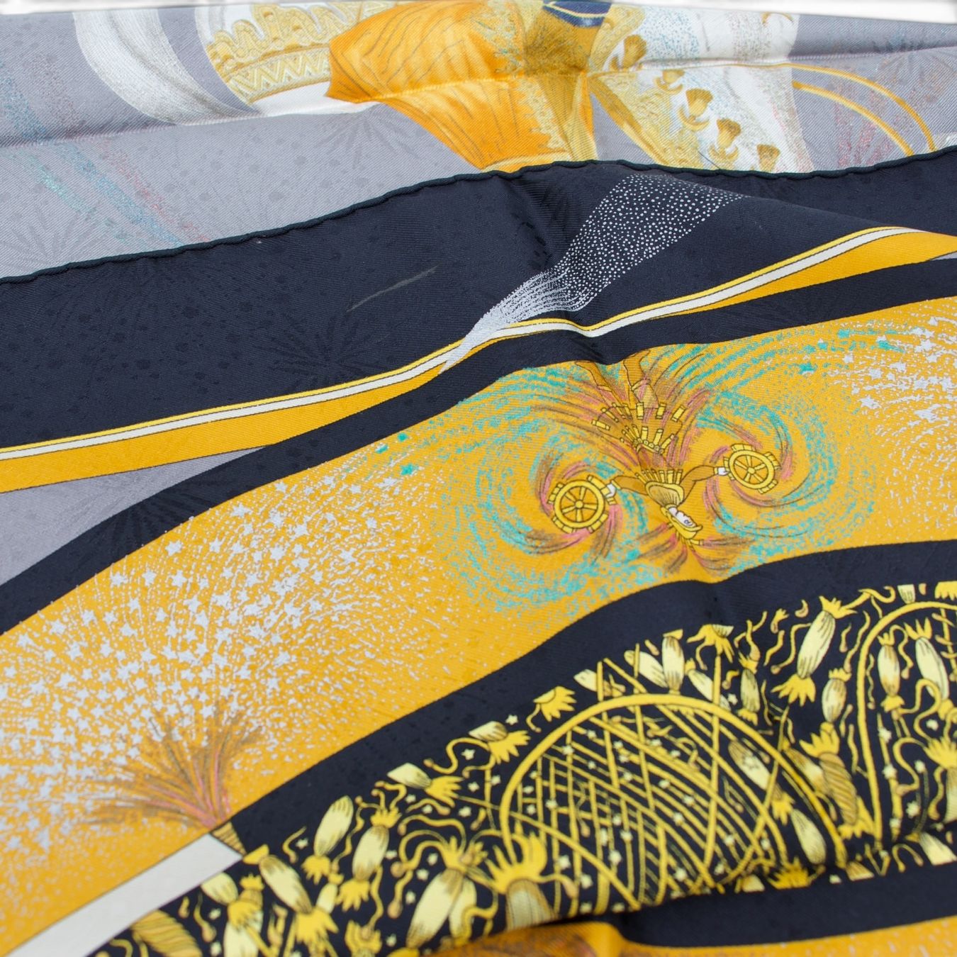 Hermès Foulard & Sciarpe: Hermès Carré "Feux d'Artifice" schwarz – Usato da Binningen venduto da Designerlabels 6