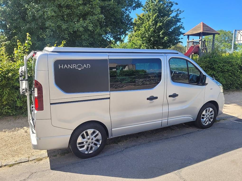 Automobili: Renault Trafic - Van Hanroad – Usato da Bremblens venduto da fab_1112