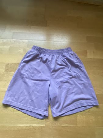 Short Chicoree lilas, Taille M, parfait pour l'été!