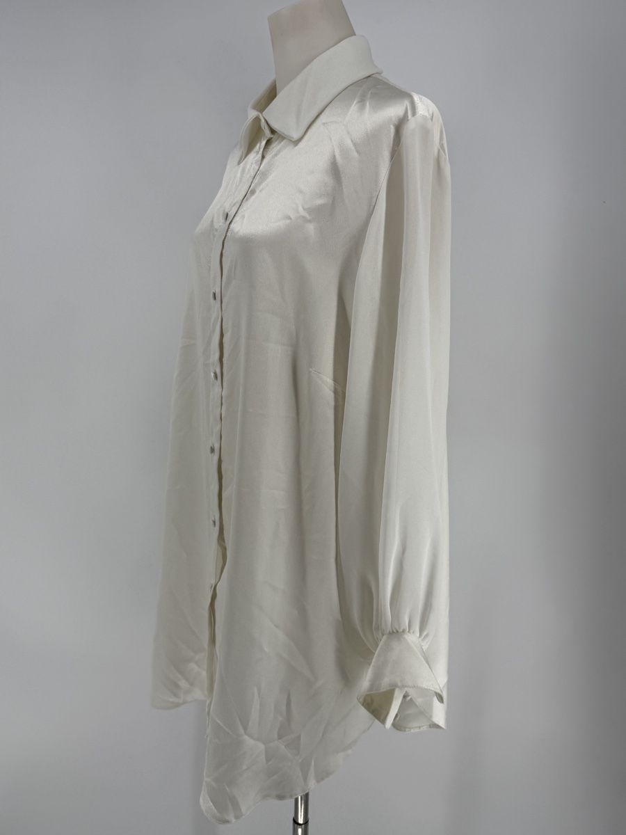 Chemisiers: Satin Bluse Gr. 48 – Défectueux à Auenstein par moin. 2