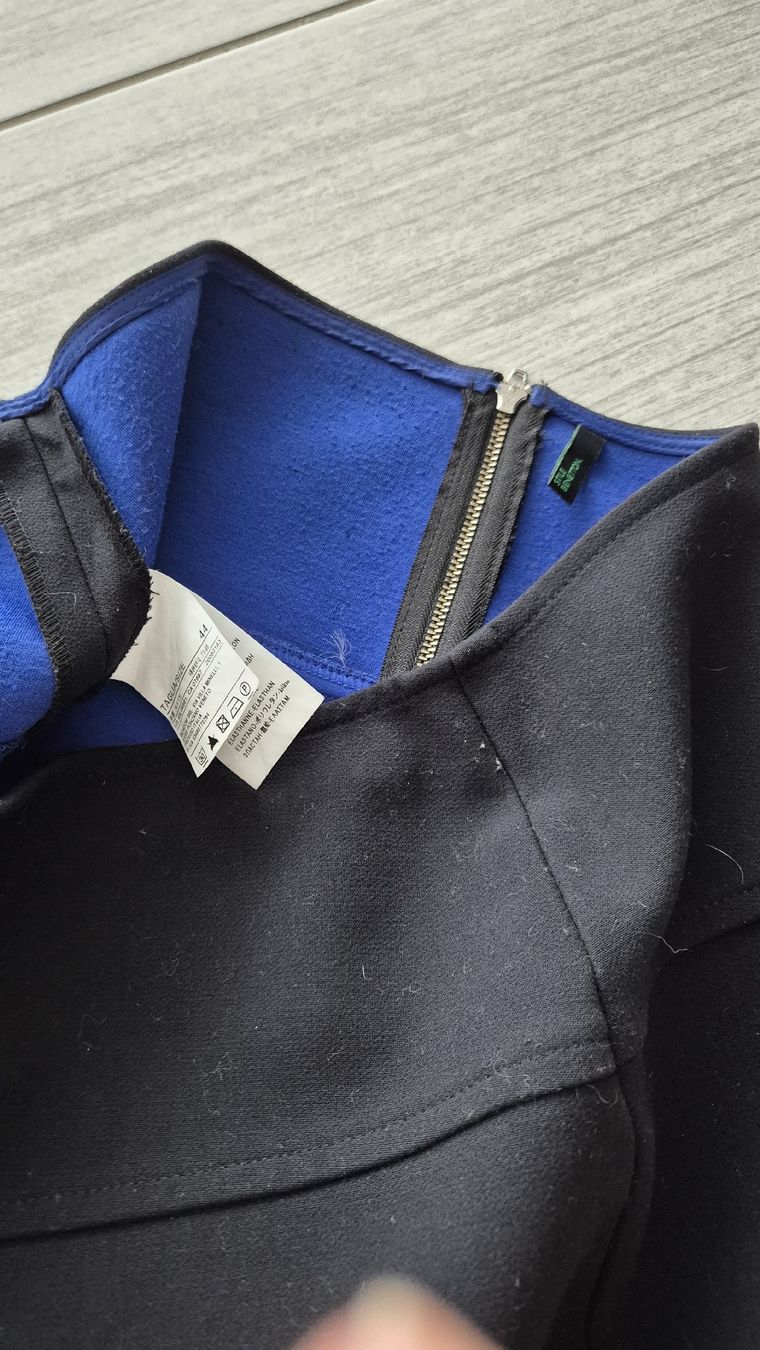 Benetton Gonne: 2 gonne benetton taglia I 44 – Usato da Riazzino venduto da RagusaM 3