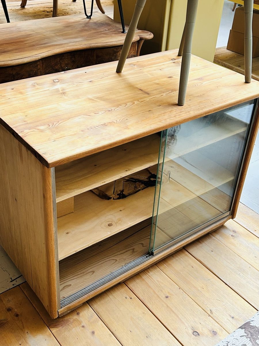 Equipement de magasin & Foires: Vitrine Holz , Vintage  – D'occasion à Zürich par KuduKing