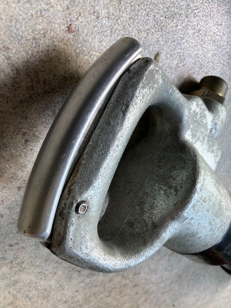 Armée suisse Tous les outils: 2 Stk. Abbauhammer / Spitzhammer A7 Presslufthammer Armee – D'occasion à Fislisbach par Promo 6