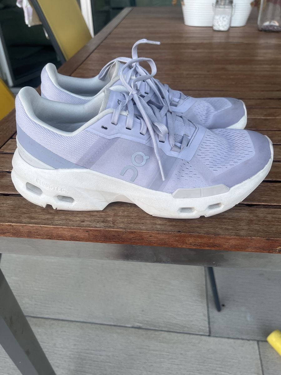 On Scarpe da donna: ON Cloud Pulse sneakers light violet size 40.5 – Usato da Thalwil venduto da sera011