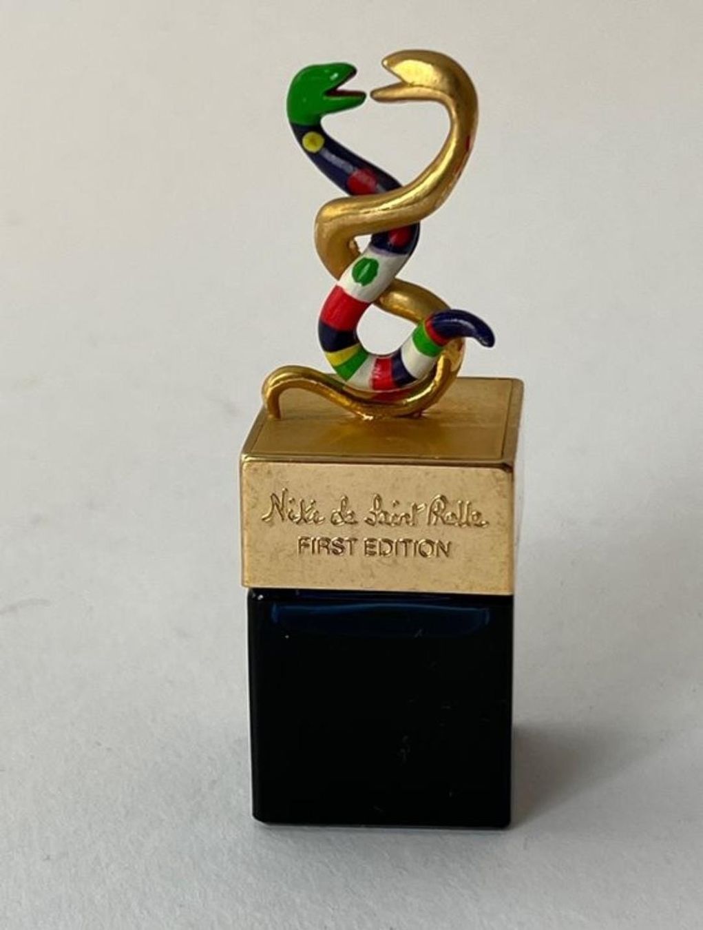 Profumi & Eau de Toilette: Parfum NIKKI DE SAINT-PHALLE 7.5ml – Usato da Kestenholz venduto da Porsche117