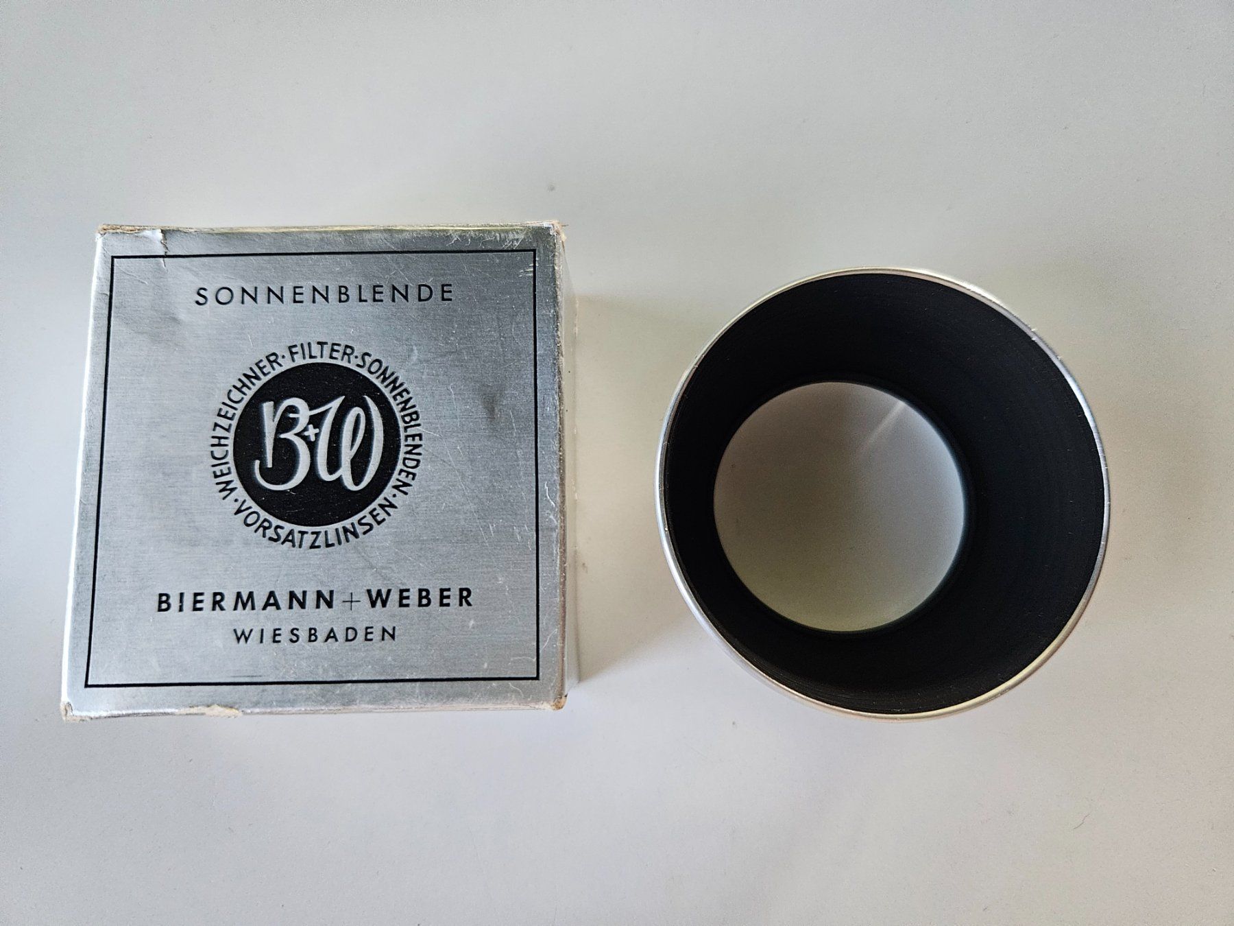 Appareil photo: Pare-soleil Biermann+Weber, 42 vintage – D'occasion à Echandens par annegug 1