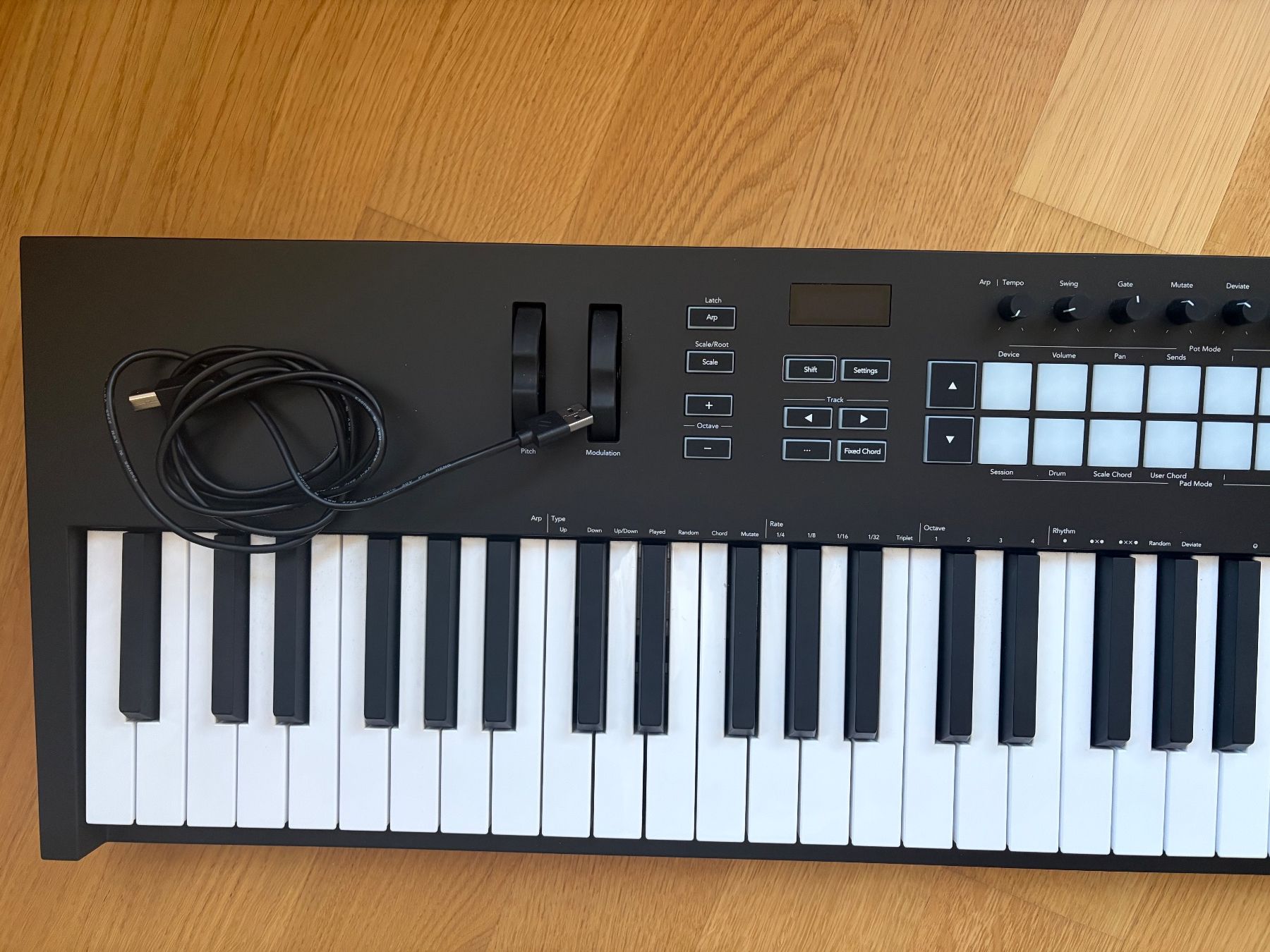 Novation Musikinstrumente: Novation Launchkey 88 MK3 MIDI Controller – Gebraucht aus Bern von dauber 3