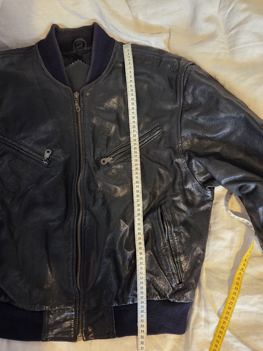 Jacken: Schwarze Leder Bomberjacke – Gebraucht aus Bern von leloskiosk 3