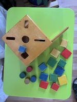 Fast 60.jähriges Sensorikspiel Sortierbox aus Holz
