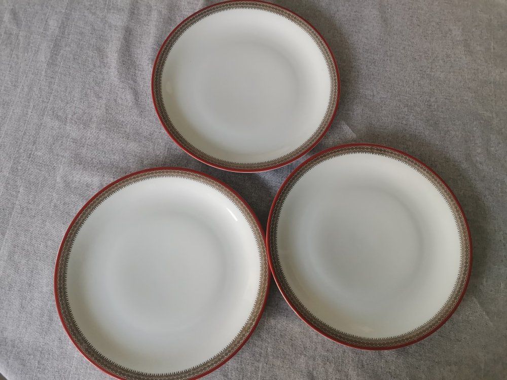 Teller: assiettes plates – Gebraucht aus Porrentruy von Piquetix