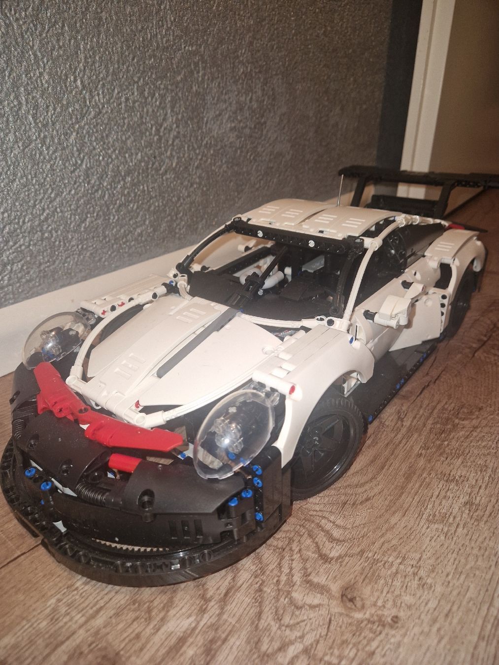 Lego Spielzeuge: Lego Porsche – Gebraucht aus Muttenz von Sundown99