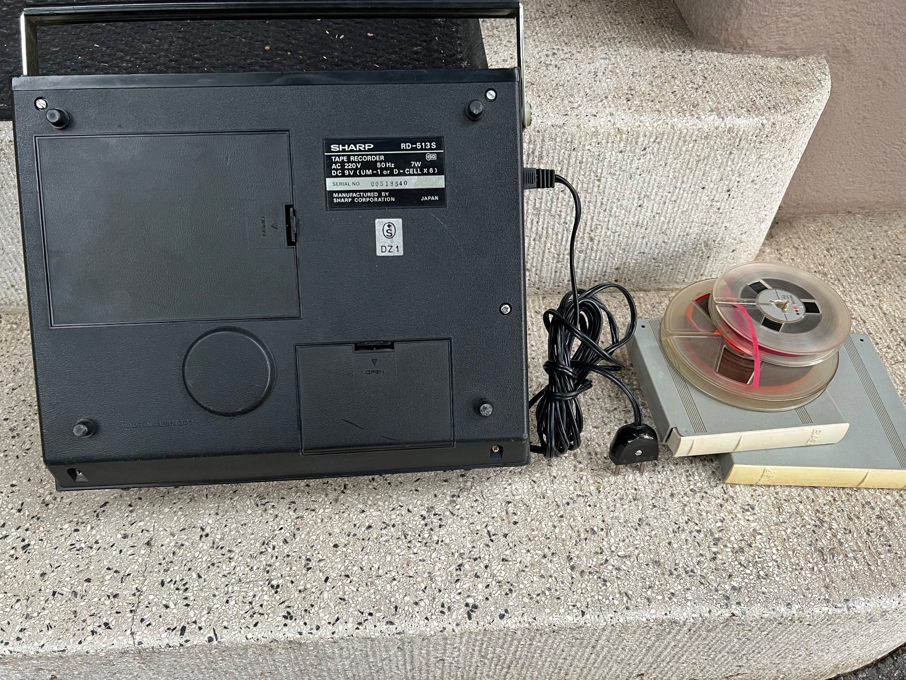Sharp Registratori: Sharp  RD-513 S Tonbandgerät Solid State Recorder mit Spulen – Usato da Gebenstorf venduto da Secondtronik 4