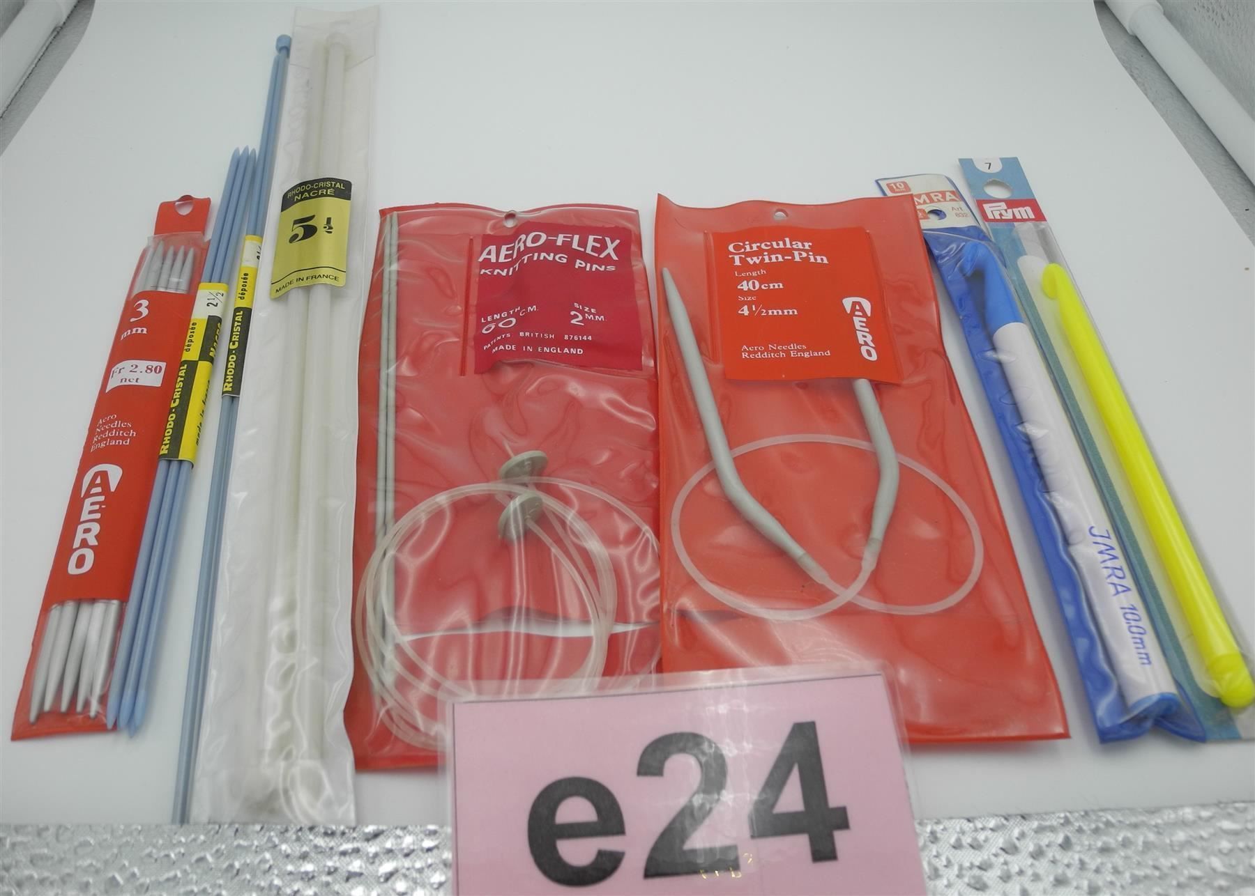 Ferri: 6 Stricknadeln + 2 Häckel, Nr. e24 – Nuovo e nell'imballaggio originale da Kottwil venduto da Crazyrolf