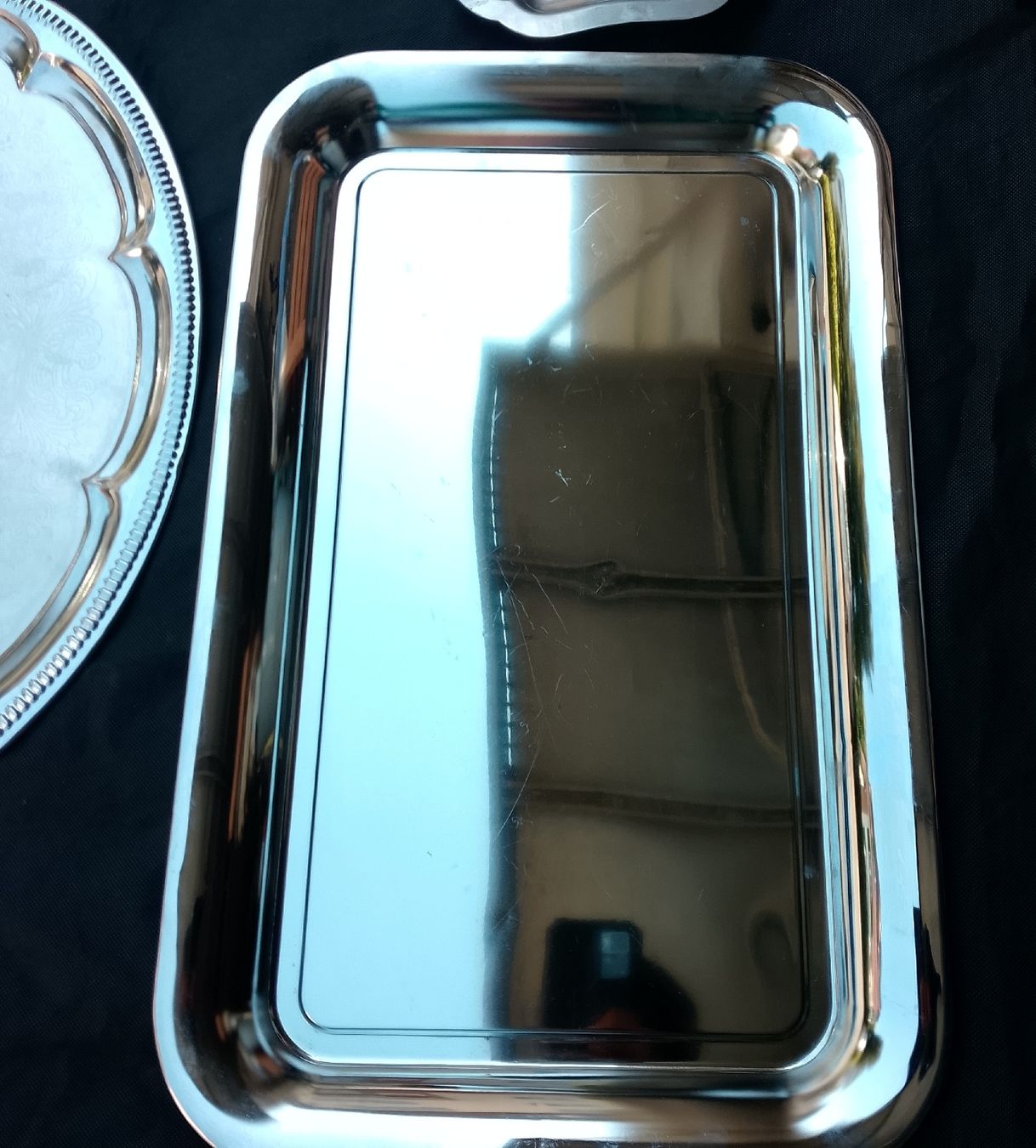 Piatti di portata: 4 Serviertabletts, Metall, verschiedene Formen – Usato da Luzern venduto da toenu23 1