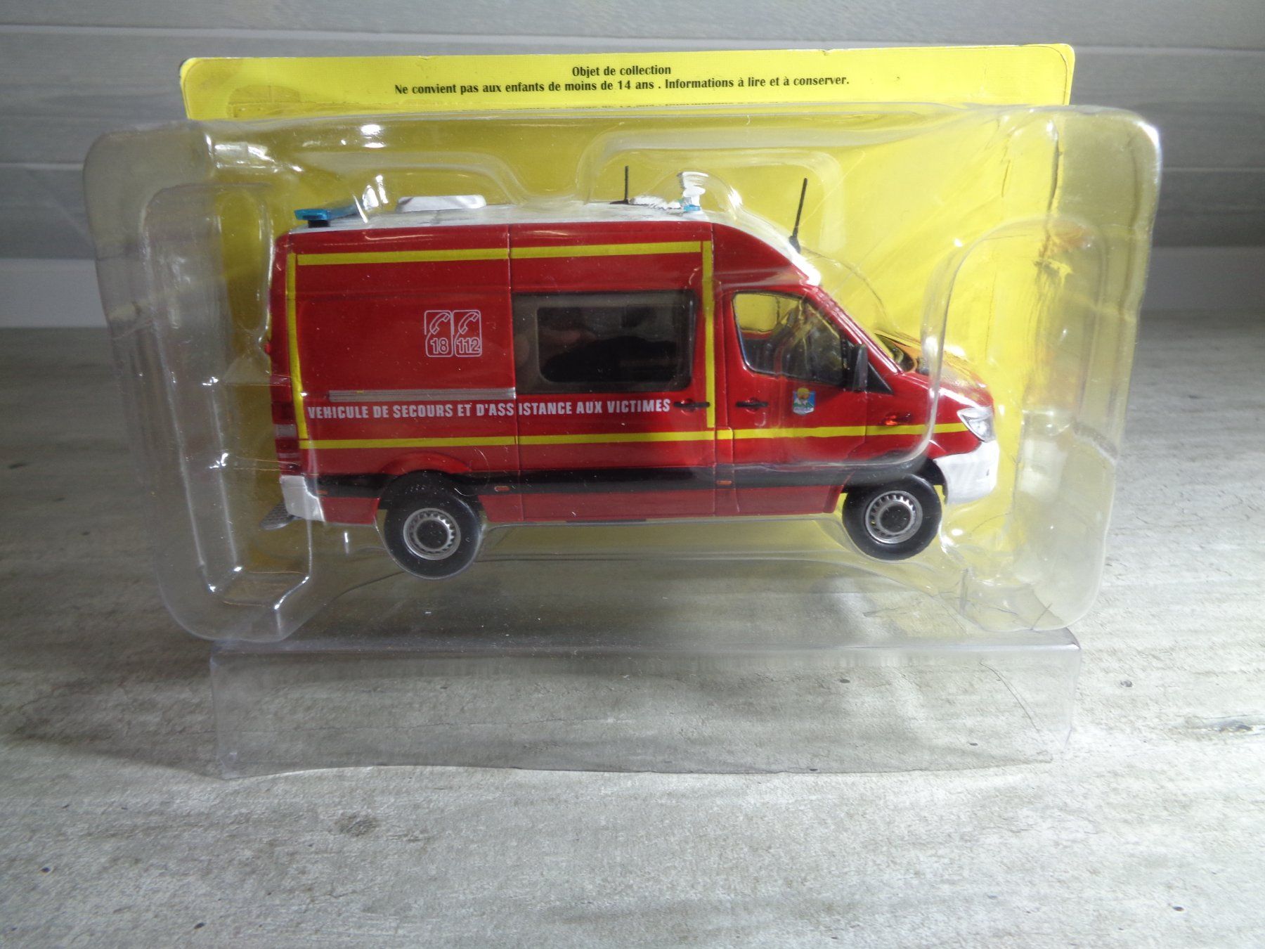 Mercedes-Benz Modellini d'auto: Hachette 1:43 Pompier Mercedes Sprinter – Nuovo e nell'imballaggio originale da Reconvilier venduto da rallycar 1