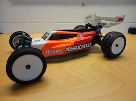 Team Associated RC10 B6.4