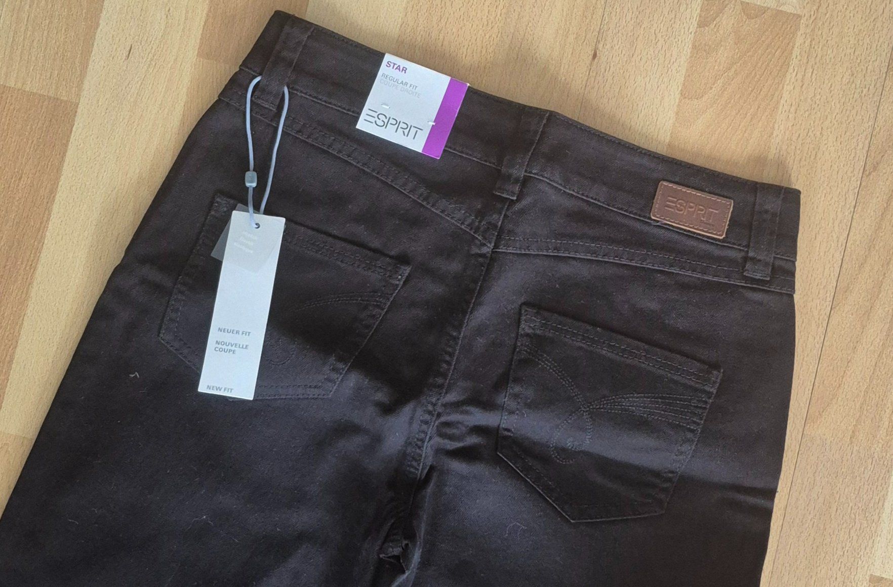 Esprit Jeans: Esprit Jeans schwarz, Grösse 28/34, NEU! – Nuovo (secondo la descrizione) da Killwangen venduto da Bianca790 5
