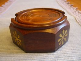 6er Set Untersetzer, edles Holz, Böxli m. Messing Intarsien