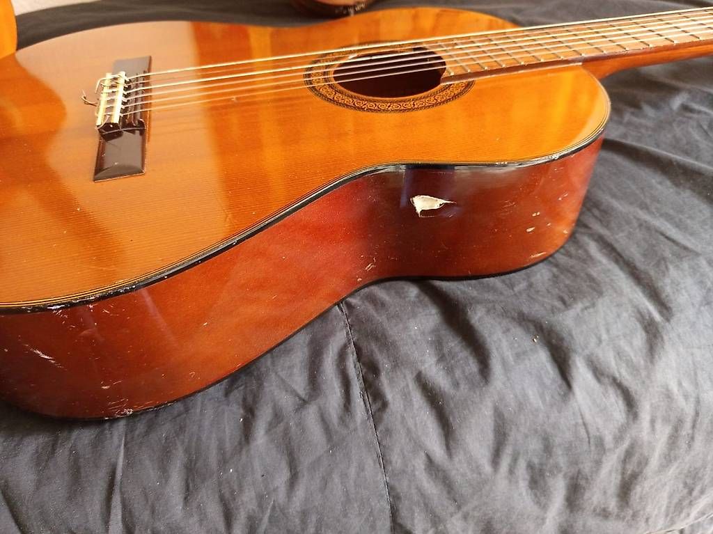 Yamaha Strumenti musicali: Yamaha G-225 Konzertgitarre. – Usato da Basel venduto da Petergunn 3