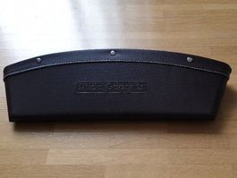 Tasche zw. Autositz und Mittelkonsole