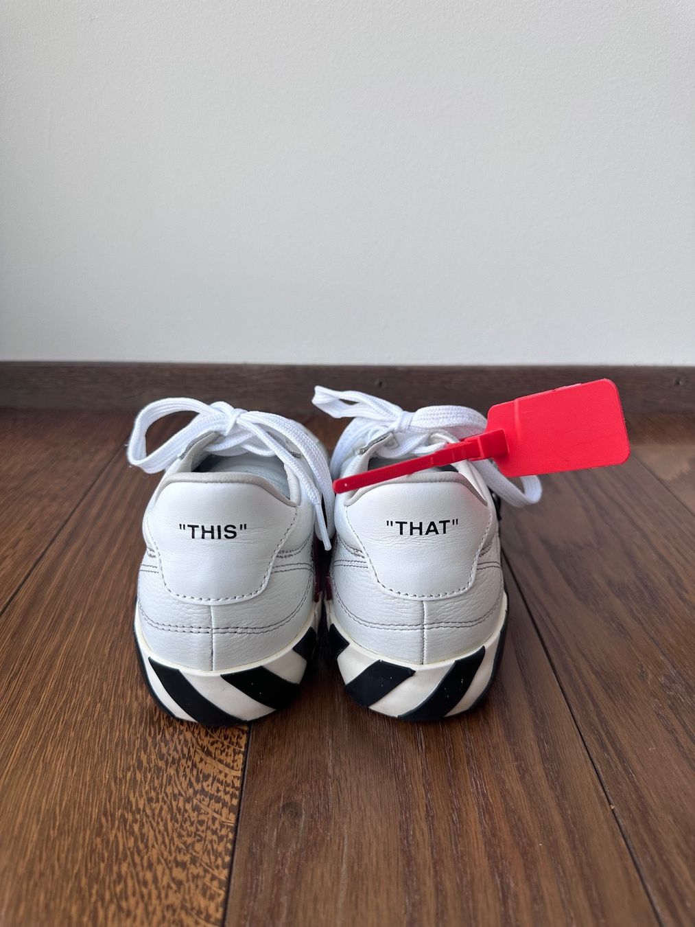 Off-White Scarpe da donna: Off White Sneakers (37) – Usato da Niederuzwil venduto da lara_123 2