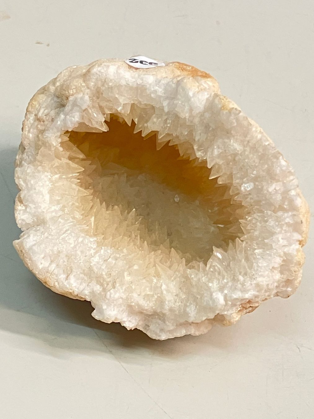 Minerali & Pietre curative: Achat Höhlenstein – Usato da Horw venduto da luzernicus 1