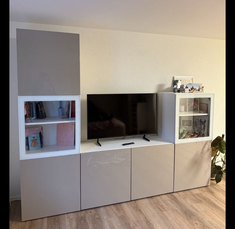Ikea TV Möbel: Ikea TV/ Wohnzimmer Möbel – Gebraucht aus Uesslingen von id.1