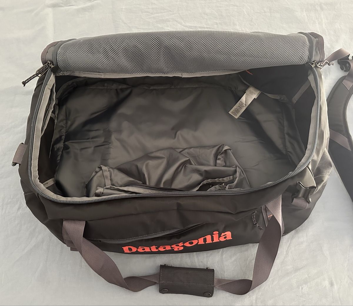 Patagonia Borse: Patagonia - Black Hole® Duffel 55L – Nuovo (secondo la descrizione) da Genève venduto da AuTuMnLoveR 1