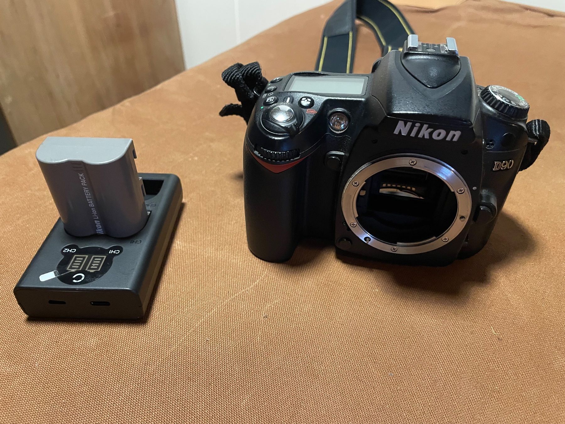 Nikon Kamera: Nikon D90 Digitalkamera DSLR – Gebraucht aus Embrach von xenovolcano