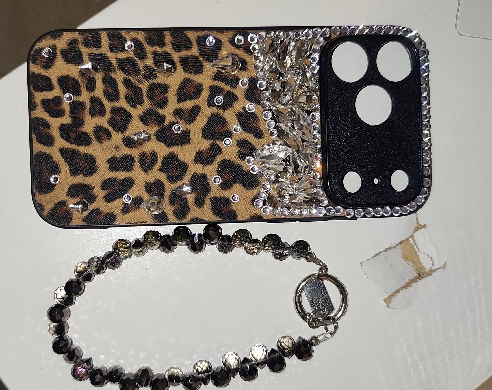 Coques & Protection écran: iPhone 14 Pro Max case with  bracelet – Neuf avec emballage d'origine à Zollikofen par okjass