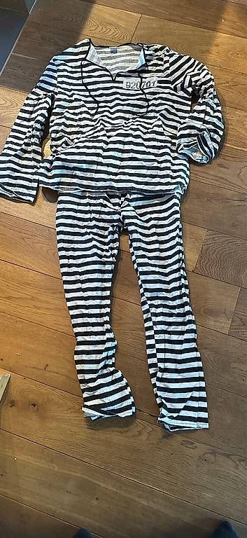 Costumi: Kostüm - Gefangener – Usato da Mauren venduto da SB1606
