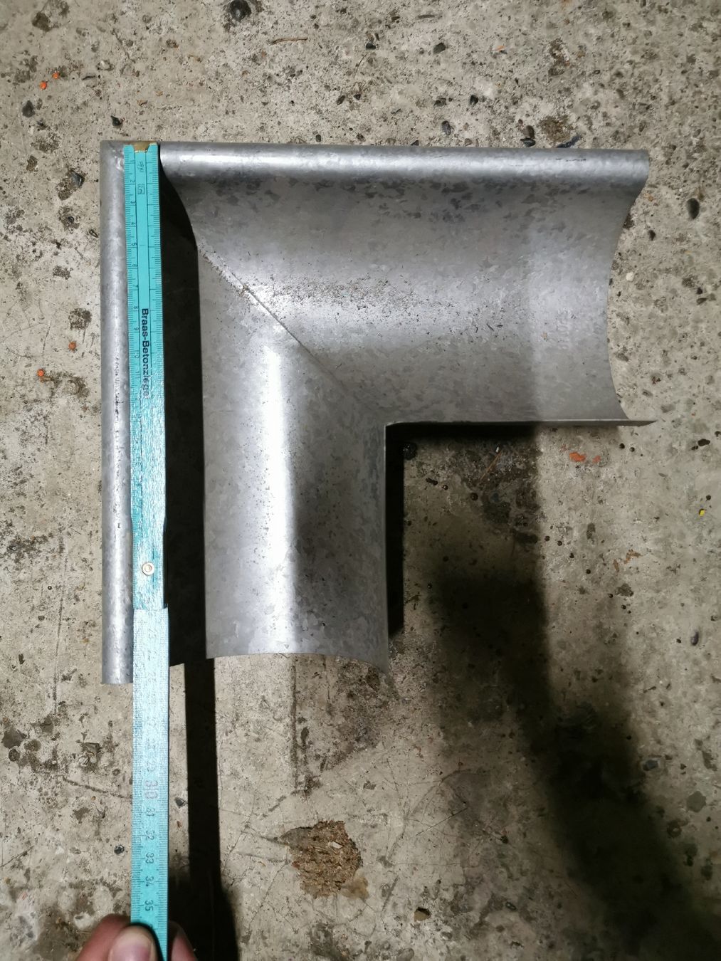 Sonstiges Baustoffe: Dachrinnen Eckprofil – Neu (gemäss Beschreibung) aus Küssnacht am Rigi von DB_Shop