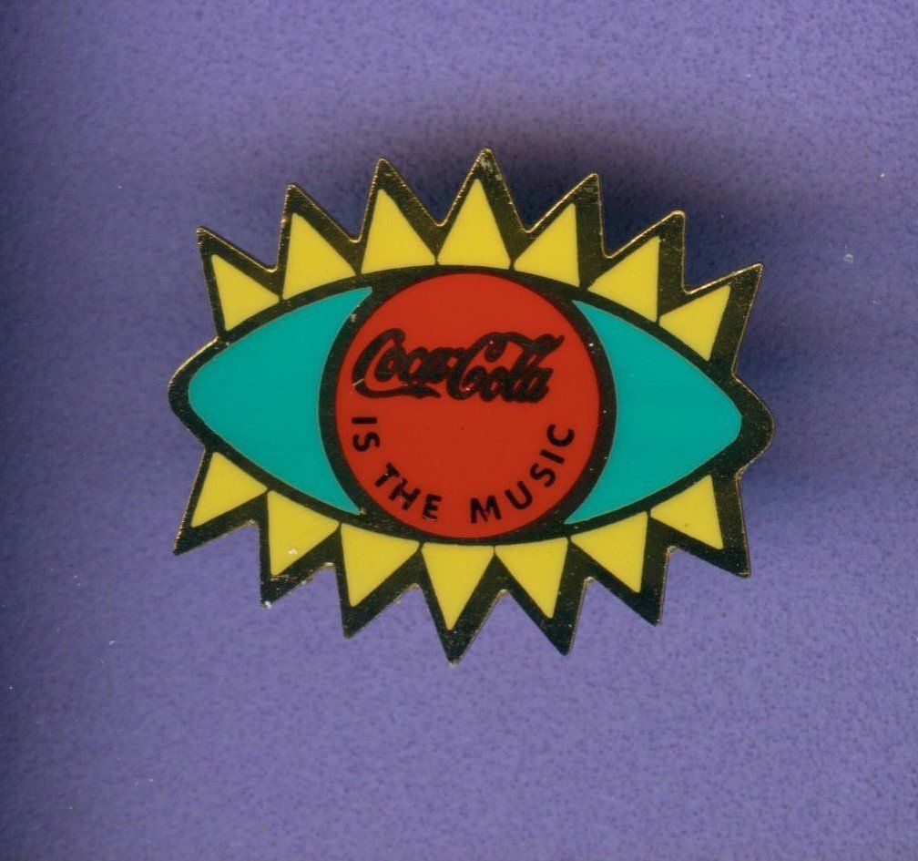 Coca-Cola Placchette & Badge: Coca Cola  IS THE MUSIC – Usato da Winterthur venduto da Sammleroase