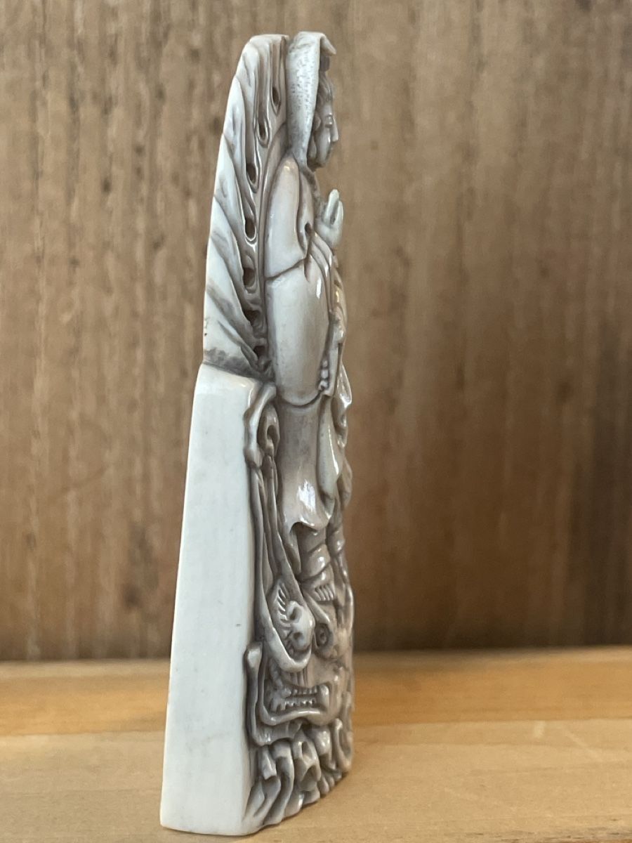 Figuren: Figur, schöne Relief Schnitzerei einer Gottheit – Gebraucht aus Embrach von Gauvain1 2