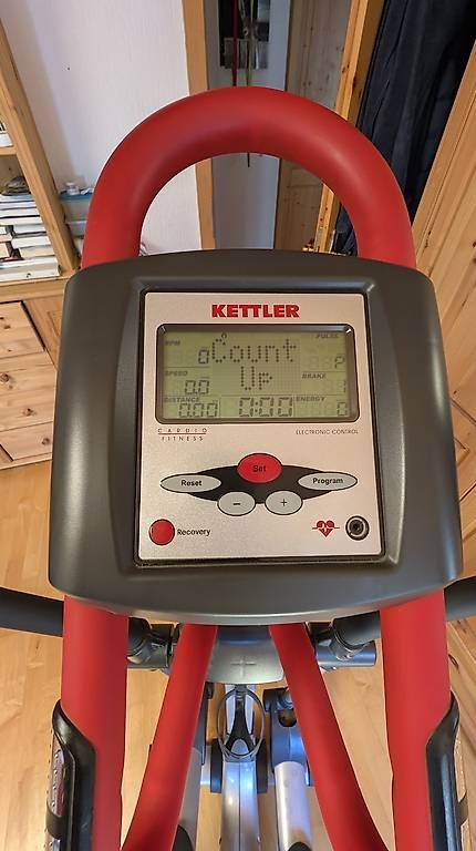 Hometrainer: Kettler Crosstrainer mit Pulsmesser – Gebraucht aus Gossau SG von Opelmatti 2
