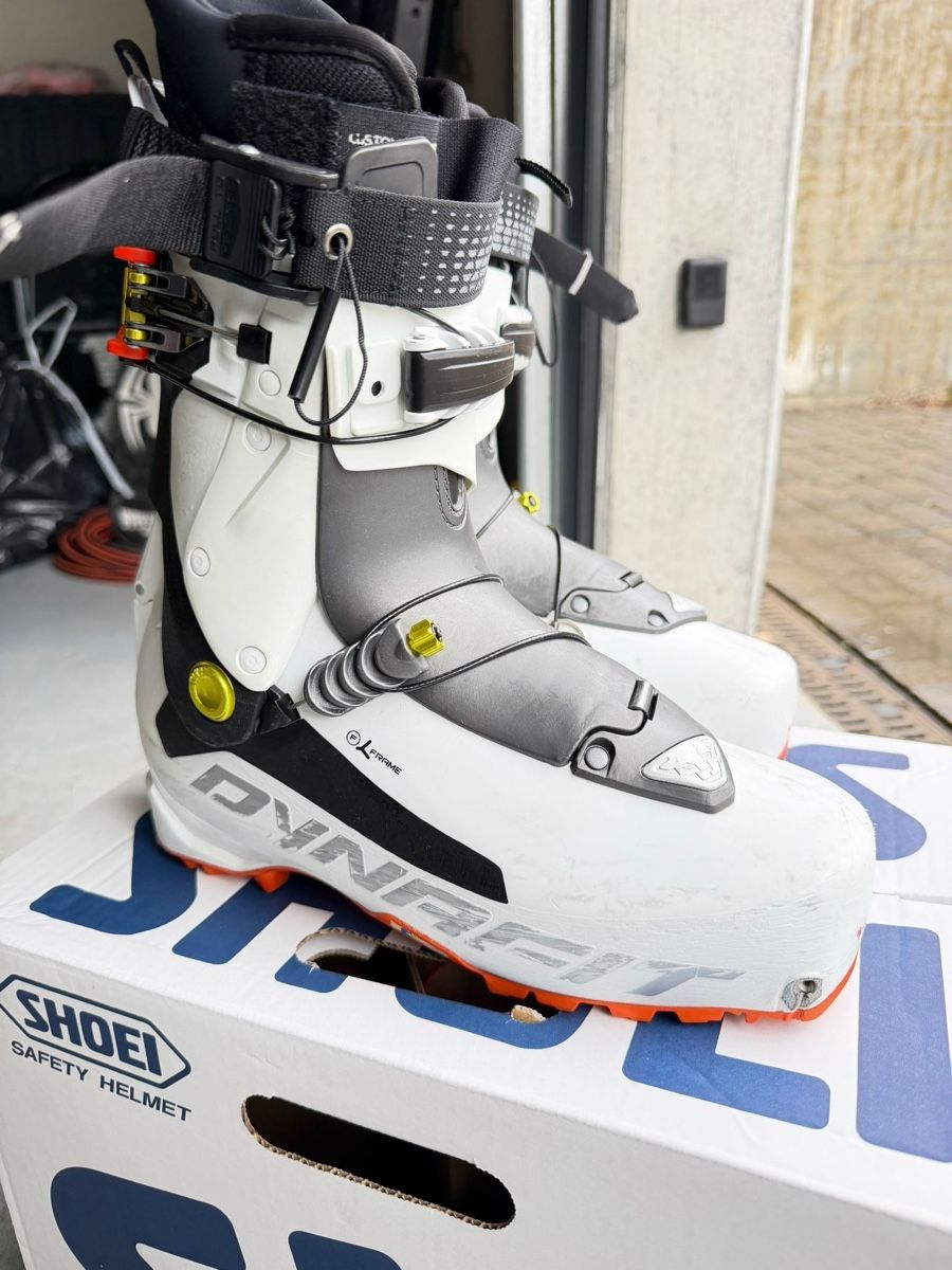 Scarpe da uomo: Scarponi sci alpinismo – Usato da Tremona venduto da lau_8fzg