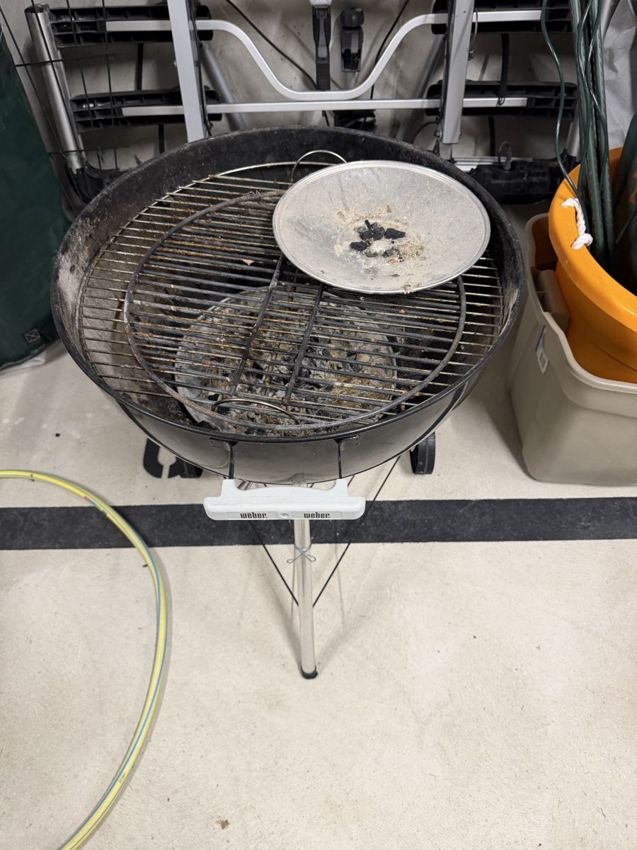 Grils: Weber Classic Holzkohle Grill – D'occasion à Basel par chr_9yft 1